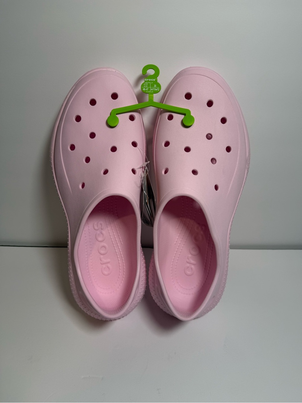 Crocs Mens 12 Classic Clog - Pink